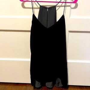 Reversible black/gray tank top.